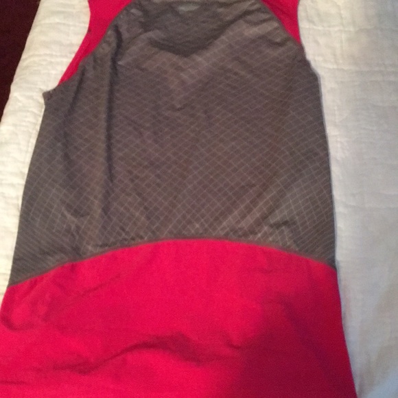 Top - Picture 6 of 6